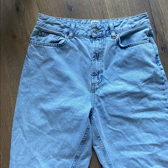 BDG high rise mom jeans - Picture 4 of 9